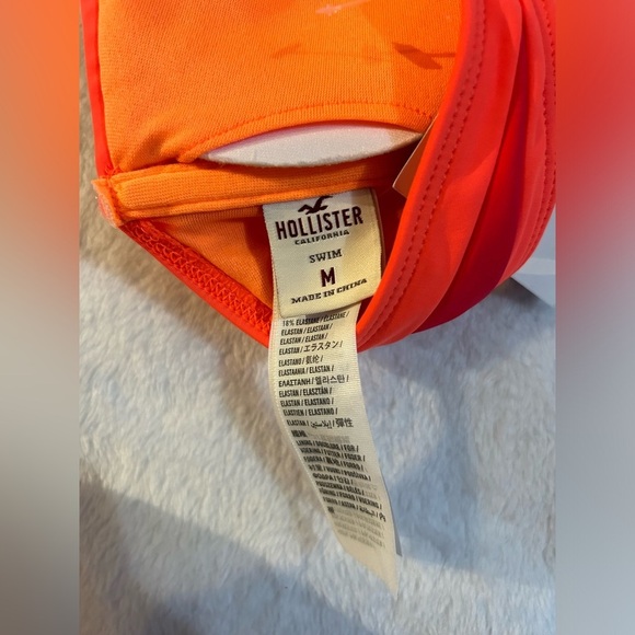 BNWT Red and Orange Hollister Bikini Top​ - Picture 4 of 4
